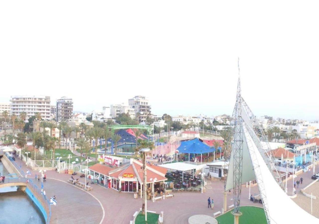 Balfour Sea View City Center 纳哈里亚 外观 照片
