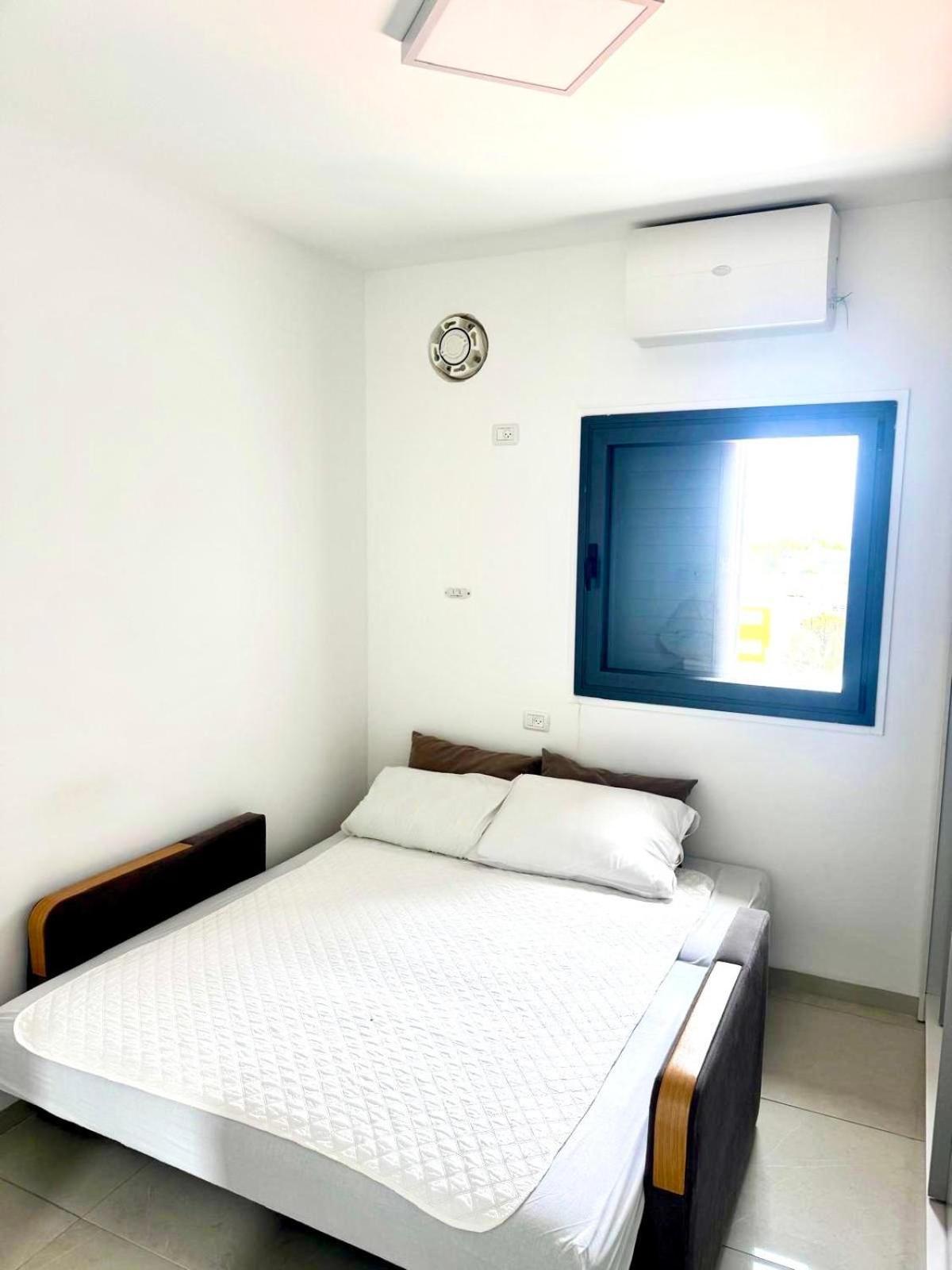Balfour Sea View City Center 纳哈里亚 外观 照片